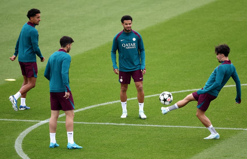 Time do PSG treina antes de partida pela Champions League 2024-25 (Foto: Franck Fife/AFP)