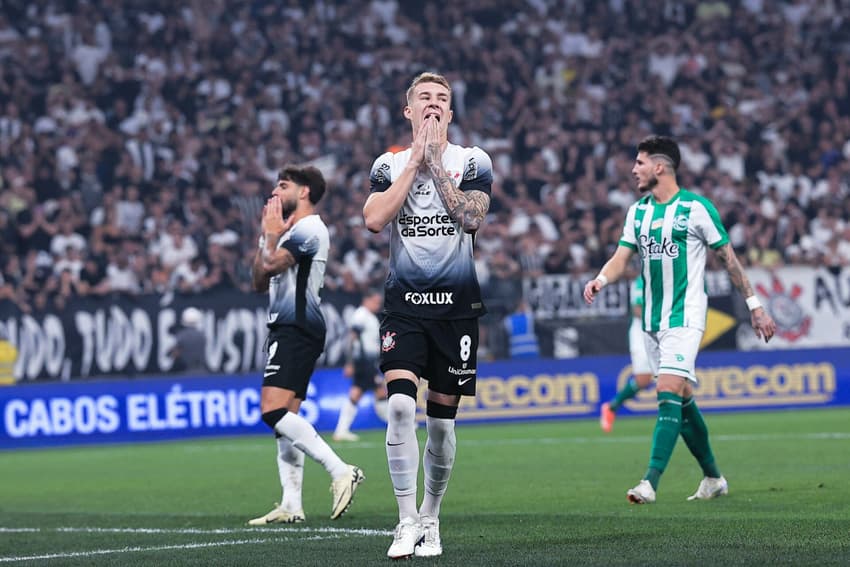 Charles, volante do Corinthians - Corinthians x Juventude - Copa do Brasil
