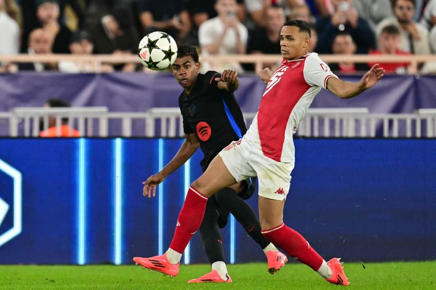 Lamine Yamal e Vanderson em Monaco x Barcelona