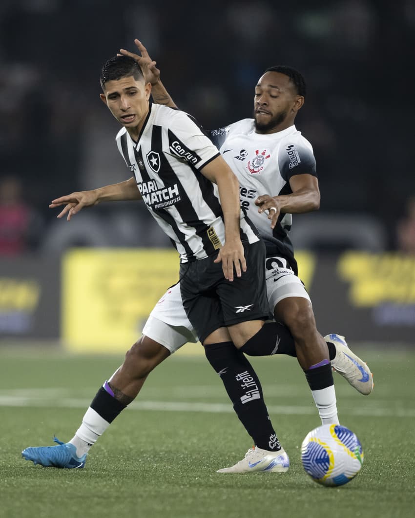 Savarino em Botafogo x Corinthians