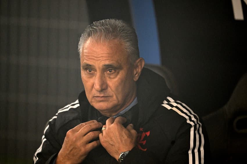 Tite no comando do Flamengo na eliminação contra o Peñarol na Libertadores