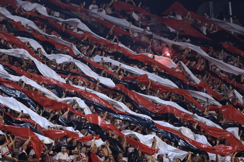 Torcida do Sao Paulo durante partida contra Botafogo no estadio Morumbi pelo campeonato Copa Libertadores 2024. Foto: Marcello Zambrana/AGIF