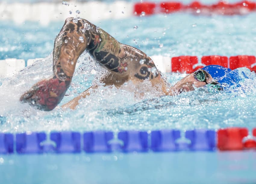 Talisson Glock nada para conquistar medalha de prata nas Paralimpíadas (Foto: Alexandre Schneider/CPB)