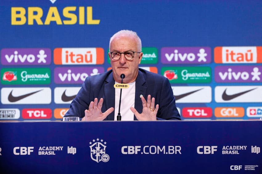 Dorival Júnior durante Convocação da Seleção Brasileira