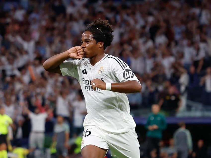 Endrick beija aliança e comemora gol pelo Real Madrid na Champions League (Foto: Reprodução / Instagram)