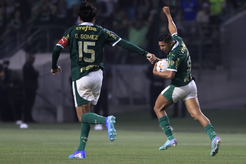 Conheça as principais histórias do hino do Palmeiras (Foto: Marcello Zambrana/AGIF)