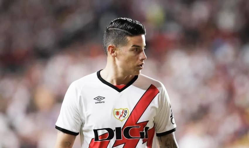 James Rodríguez, em ação na vitória, por 3 a 1, do Rayo Vallecano diante do Osasuna, por La Liga (Foto: Divulgação / Rayo Vallecano)