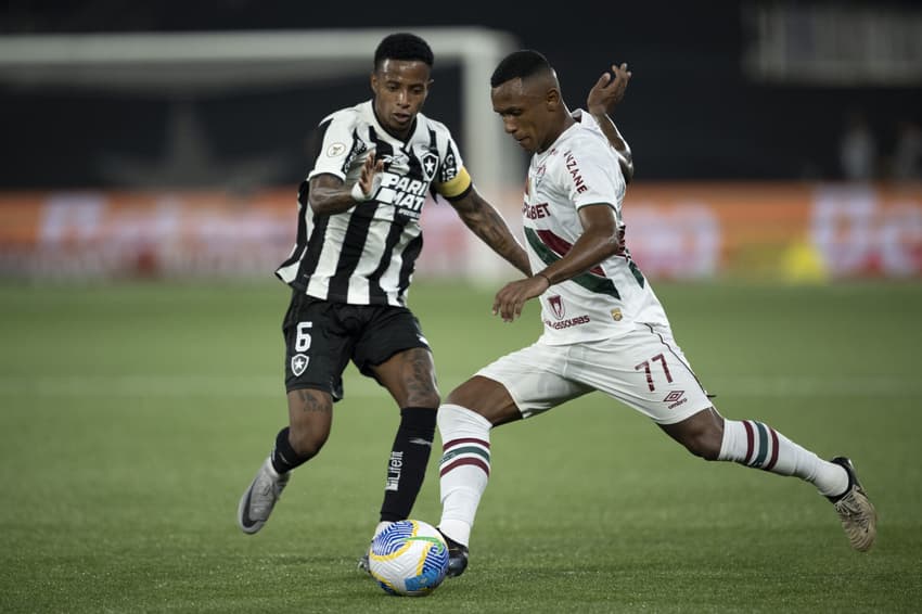 Fluminense e Botafogo fazem o grande jogo do Brasileirão neste sábado; Veja os destaques de hoje Foto: Jorge Rodrigues/AGIF