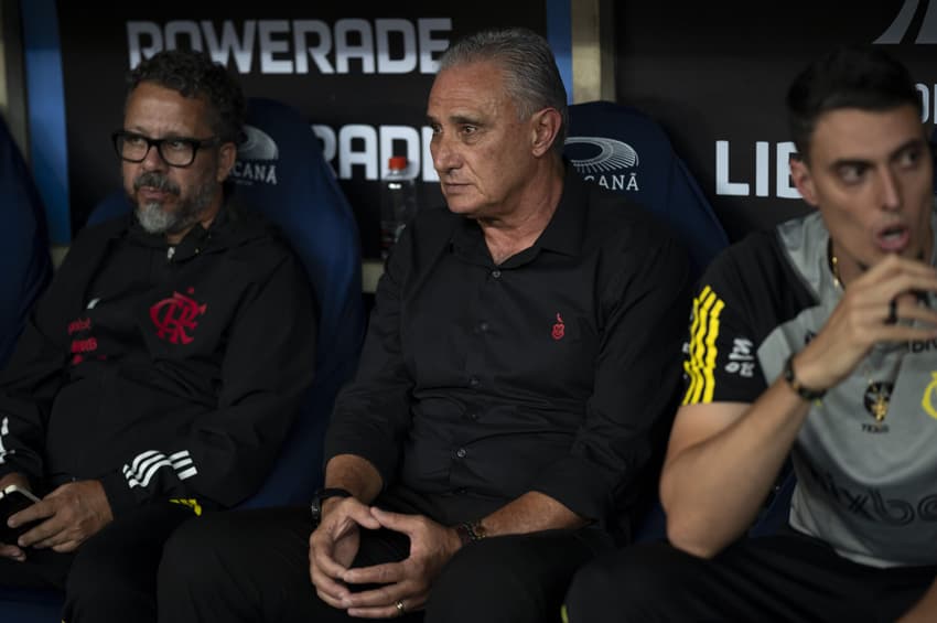 Comissão técnica de Tite fez preparação especial com jogadores no Rio de Janeiro (Foto: Jorge Rodrigues/AGIF)