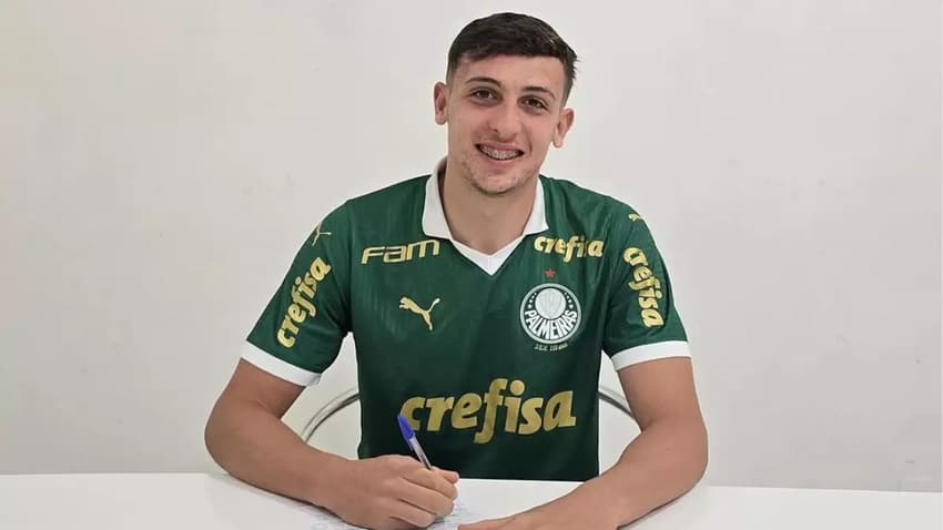 Fred - base Palmeiras - contrato renovado