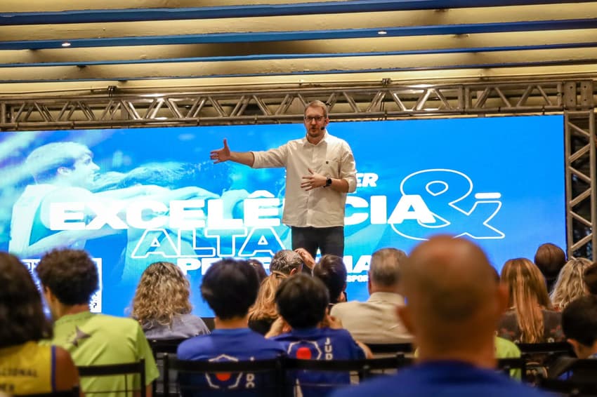 Ex-jogador de vôlei André Heller no Fórum de Formação Esportiva Distrito Federal 0910