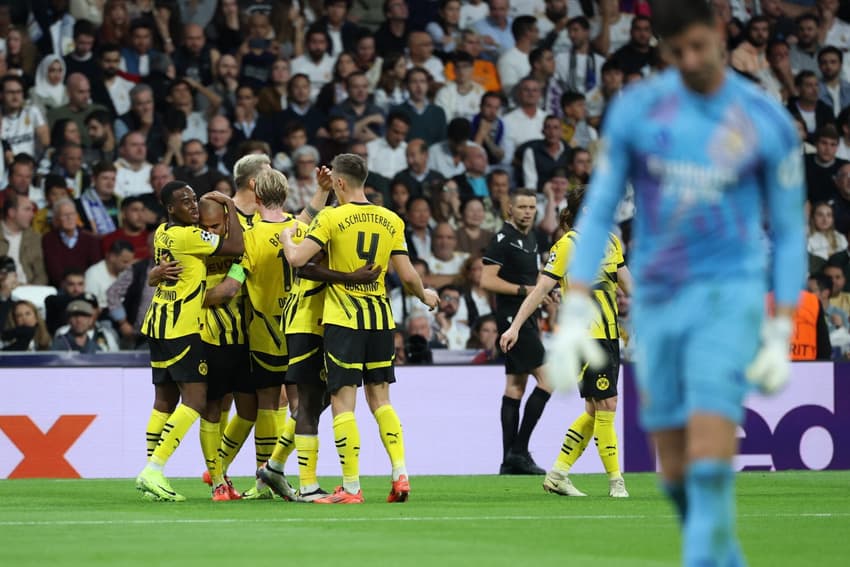 Borussia Dortmund comemora gol contra o Real Madrid (Foto: Thomas Coex/AFP)
