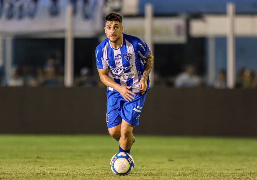 Paysandu e Chapecoense se enfrentam pela Série B (Foto: Fernando Torres/AGIF)