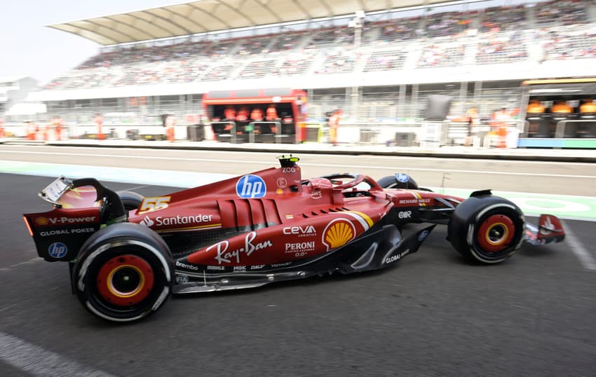 AUTO-PRIX-F1-MEX-PRACTICE