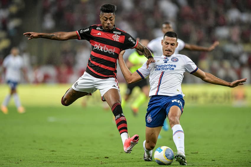 Flamengo e Bahia medem forças pelo Campeonato Brasileiro; veja os destaques dos jogos de hoje (Foto: Thiago Ribeiro/AGIF)