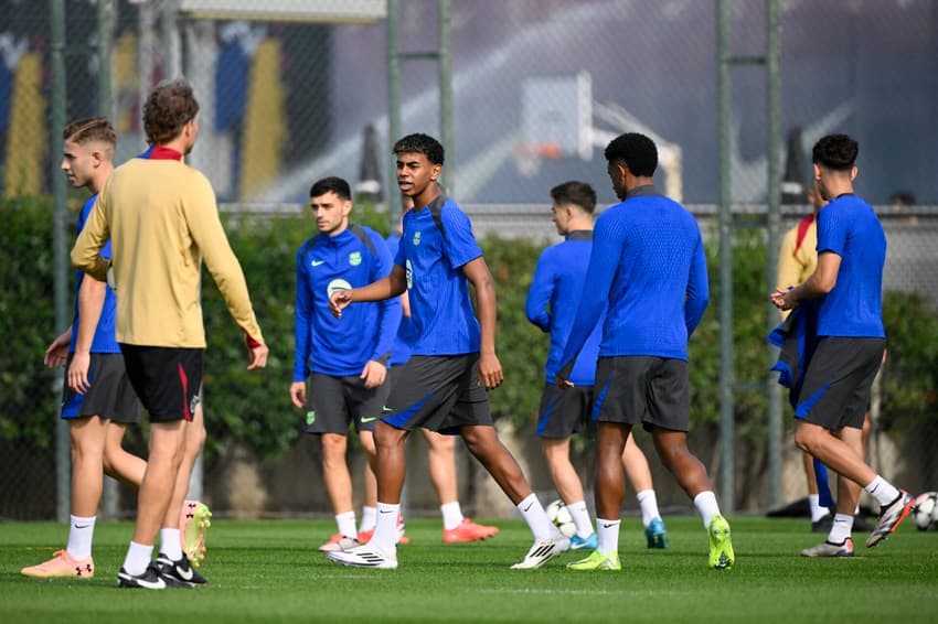 Barcelona e Bayern de Munique fazem o grande jogo da Champions desta quarta; confira os destaques dos jogos de hoje (Foto: Josep LAGO / AFP)