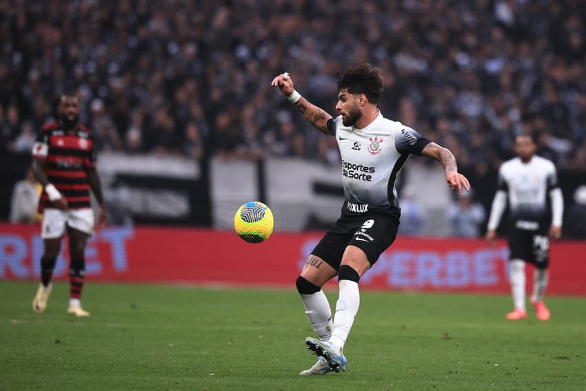 Depois de ser eliminado pelo Flamengo na Copa do Brasil, o Corinthians encara o Racing pela Sul-America; confira as informações do jogo de hoje (Foto: Ettore Chiereguini/AGIF)