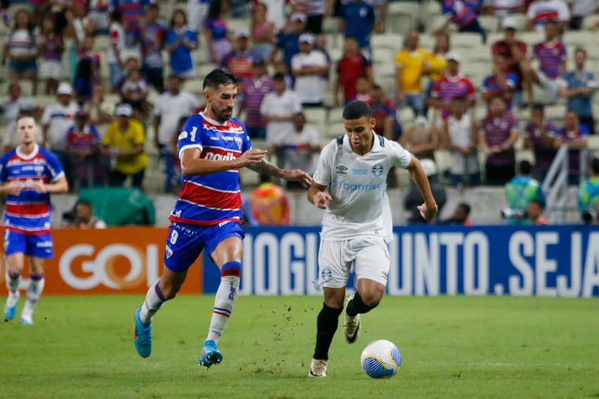 Grêmio e Fortaleza duelam pelo brasileirão; veja destaques dos jogos de hoje (Foto: Baggio Rodrigues/AGIF)