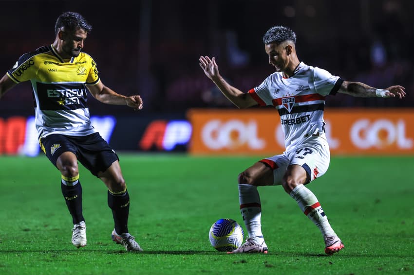 O São Paulo visita o Criciúma pelo Brasileirão, neste sábado (Foto: Marcello Zambrana/AGIF)