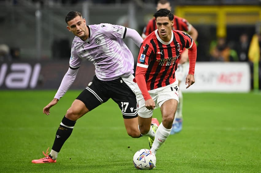 Pelo Campeonato Italiano, a Udinese encara o Monza; confira os destaques dos jogos de hoje (Foto: Isabella BONOTTO / AFP)