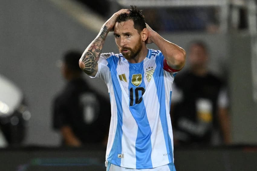 Lionel Messi, em ação na partida Venezuela x Argentina, pelas Eliminatórias da Copa do Mundo 2026 (Foto: JUAN BARRETO / AFP)