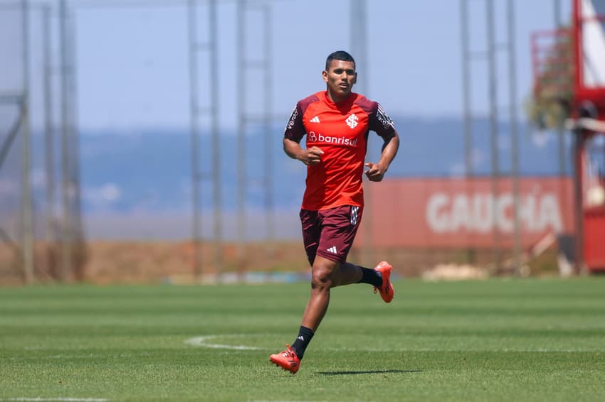 Braian Aguirre chegou ao Inter em setembro (Foto: Ricardo Duarte/SC Internacional)