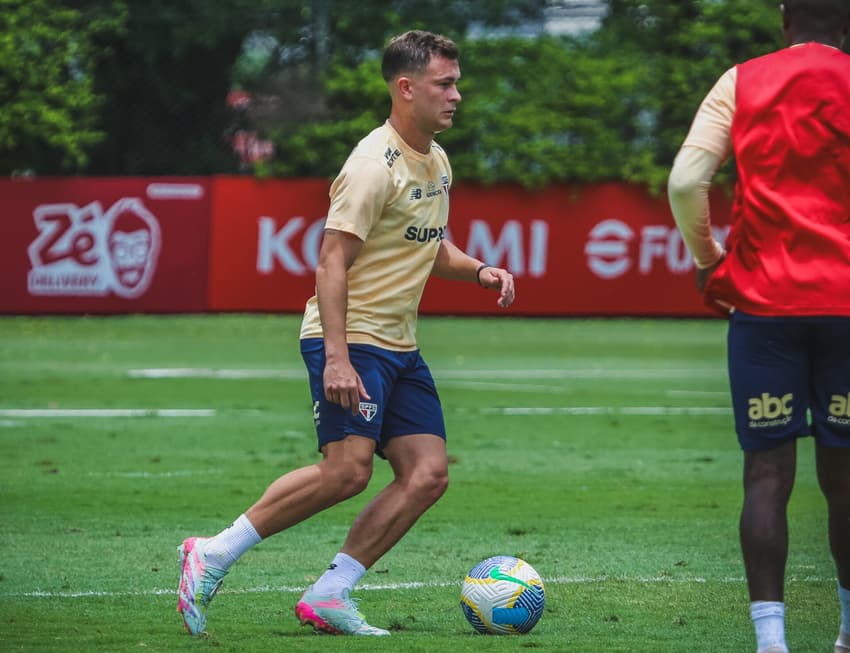 Treino do São Paulo no CT da Barra Funda