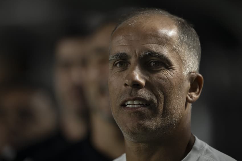 Felipe em sua estreia no comando profissional do Vasco contra o Atlético-GO