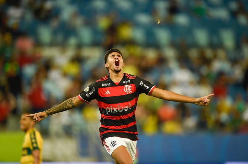 Guilherme Gomes Flamengo comemoração