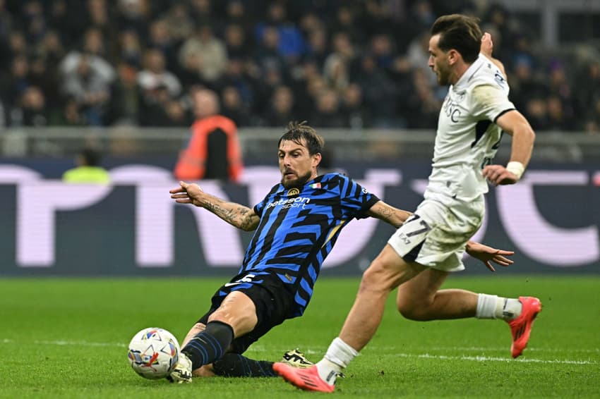 Futebol Internacional: Napoli e Inter de Milão se enfrentam no Campeonato Italiano (Foto: Gabriel BOUYS / AFP)