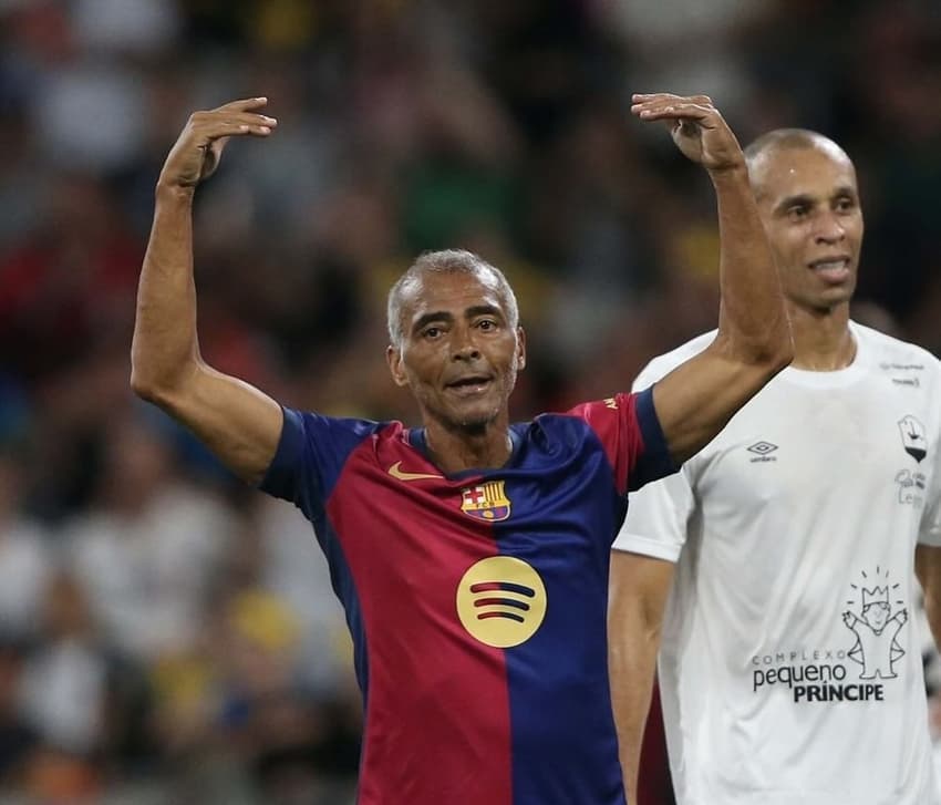 Romário em partida comemorativa pelo Barça Legends