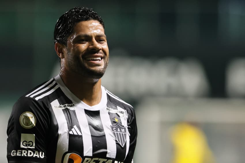 Hulk durante jogo do Atlético-MG (Foto: Gilson Lobo/AGIF)