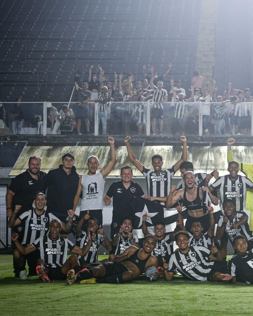 O Botafogo eliminou o Santos nos pênaltis para chegar à grande final do Brasileirão de Aspirantes; confira as estatísticas do confronto contra o Bragantino (Foto: Reprodução/ Instagram)