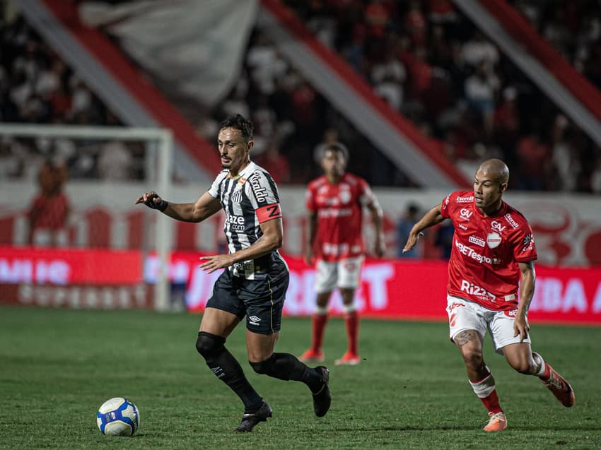 Pela Série B, o Santos recebe o Vila Nova (Foto : Isabela Azine/AGIF)