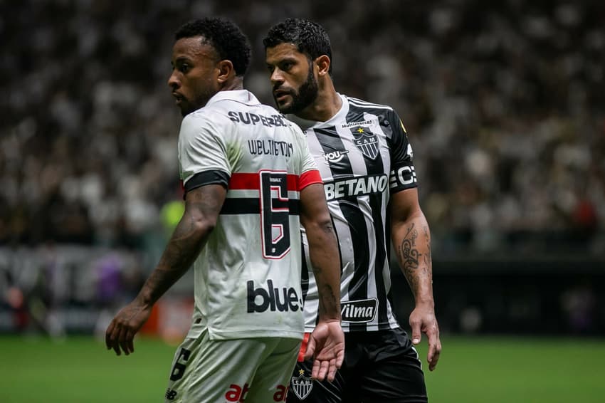 São Paulo e Atlético-MG se enfrentam pelo Brasileirão (Foto: Fernando Moreno/AGIF)