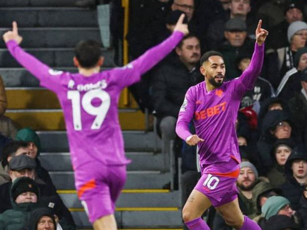 Matheus Cunha comemora gol pelo Wolverhampton na Premier League (Foto: Reprodução/Instagram)