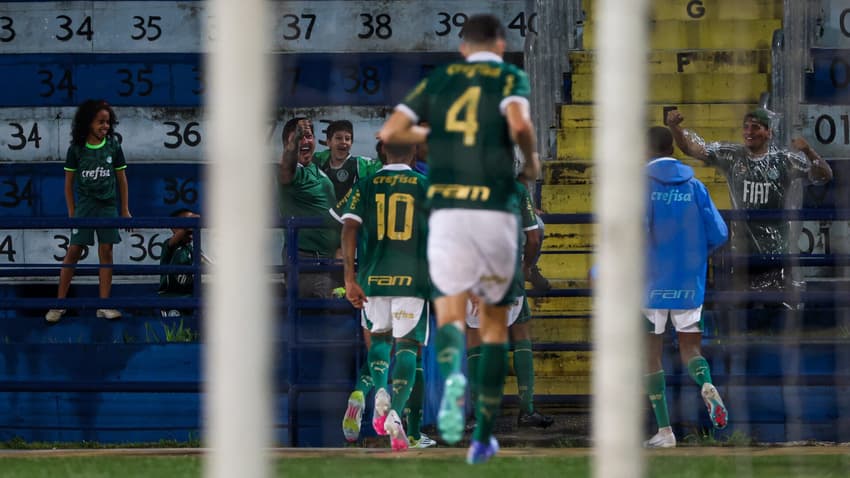 Jogadores do Palmeiras comemoram vitória pela Copa do Brasil sub-20 (Foto: Fabio Menotti/Palmeiras/by Canon)