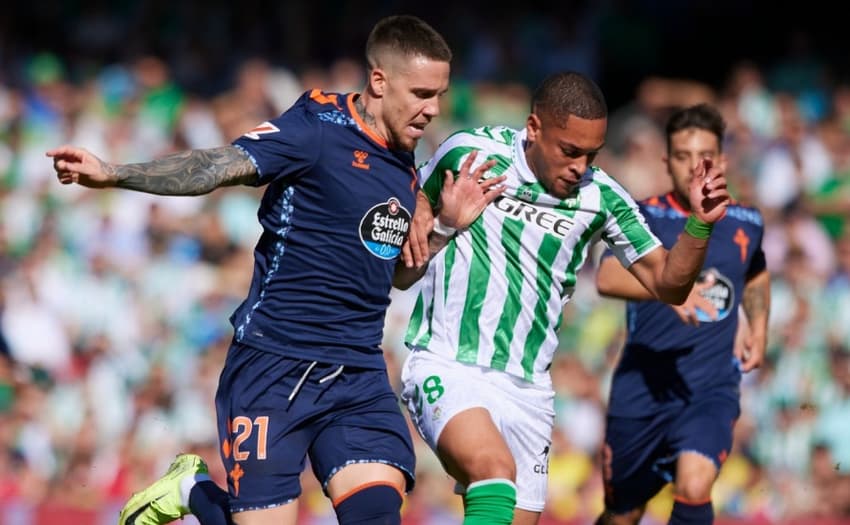 Vitor Roque em ação pelo Real Betis contra o Celta de Vigo (Foto: Reprodução/Instagram)