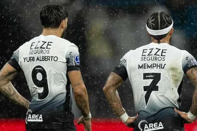 Yuri Alberto e Memphis Depay pelo Corinthians (Foto: Reprodução/Instagram)