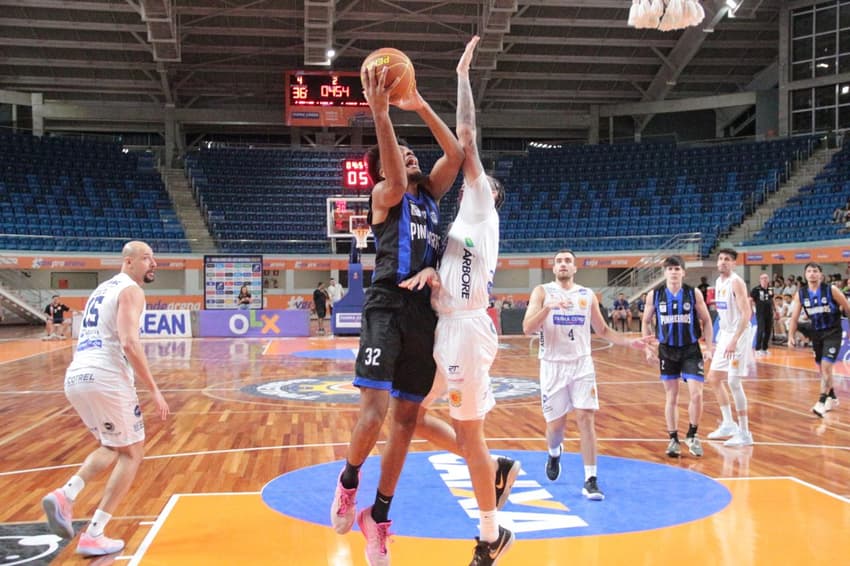 Bernardo da Silva-Pinheiros-NBB 