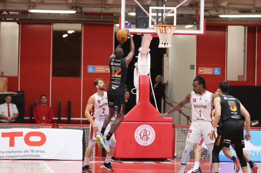 Duane Johnson - Paulistano x União Corinthians - NBB