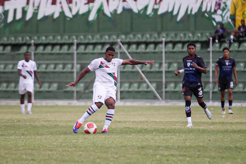 Fabinho em ação durante Fluminense e Independiente Del Valle, pela Copa Xerém