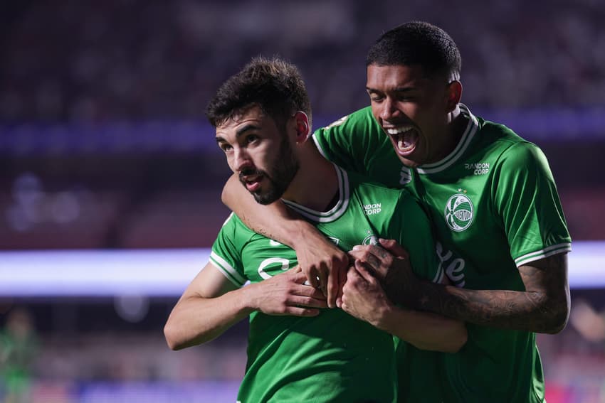 Gabriel Taliari, do Juventude, comemora seu gol contra o São Paulo com Joao Lucas       Boca Juniors