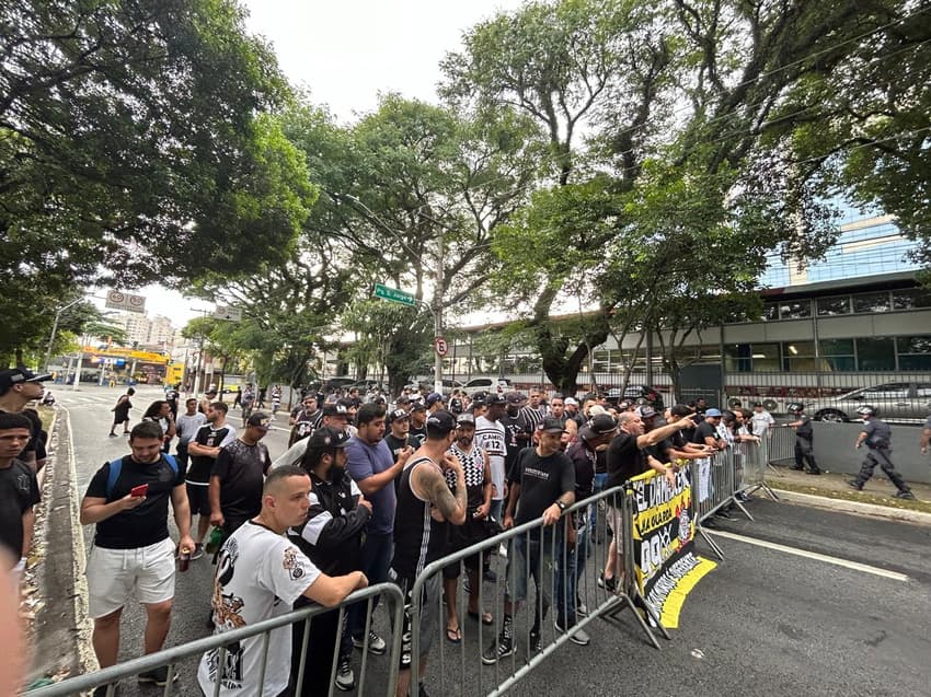 Corinthians torcida Polícia