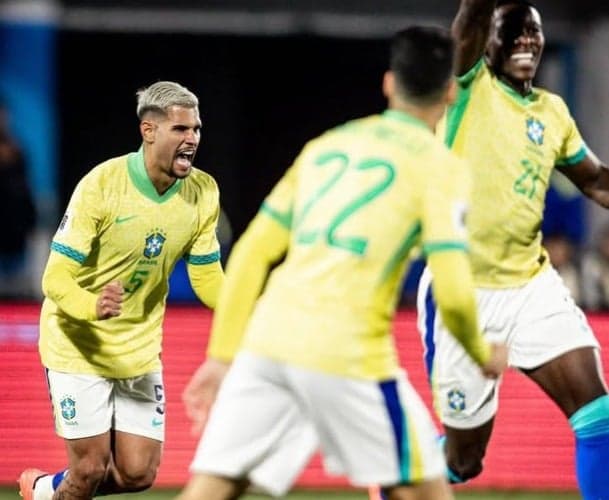 Bruno Guimarães, jogador da Seleção Brasileira, revelou desejo de atuar pelo Vasco (Foto: Reprodução/Instagram)