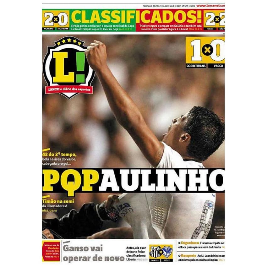 Relembre a histórica capa do gol de Paulinho nas quartas de final da Libertadores de 2012 (Foto: Alexandre Lago/AGIF)