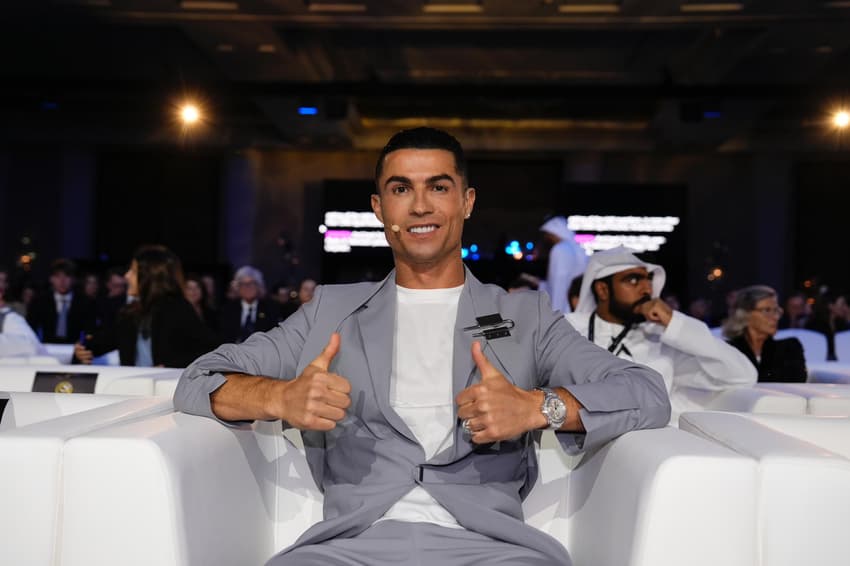 cristiano ronaldo globe soccer awards