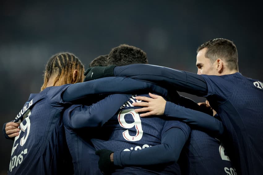 O PSG encara o Auxerre pelo Campeonato Francês; confira os destaques dos jogos de hoje (Foto: FRANCK FIFE / AFP)