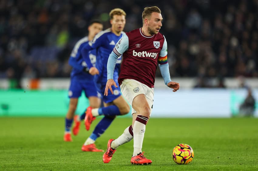 West Ham e Wolves se enfrentam pela Premier League (Foto: Adrian Dennis / AFP)