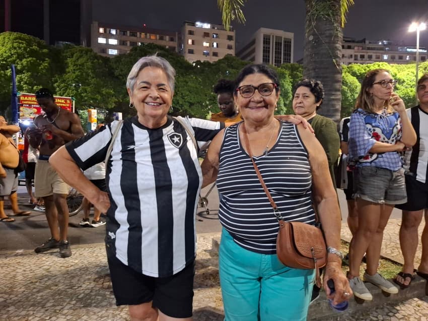 Lucia Maria e Albertiza, torcedoras do Botafogo